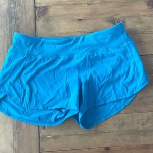 Lululemon size 8 speed up shorts